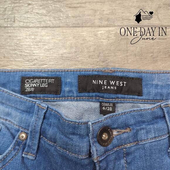 Nine West Cigarette Fit Skinny Leg Cropped Jeans Size 6 - Picture 2 of 6